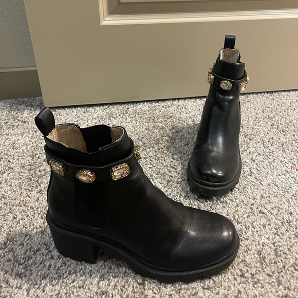 Steve Madden ankle booties - Picture 3 of 5